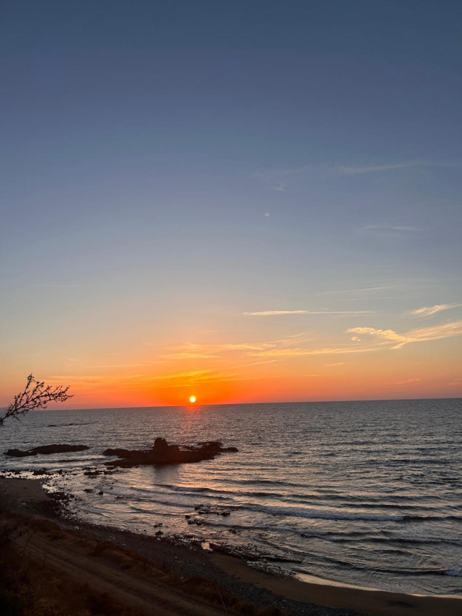 Sunset View Mermaid Villa Pomos Buitenkant foto