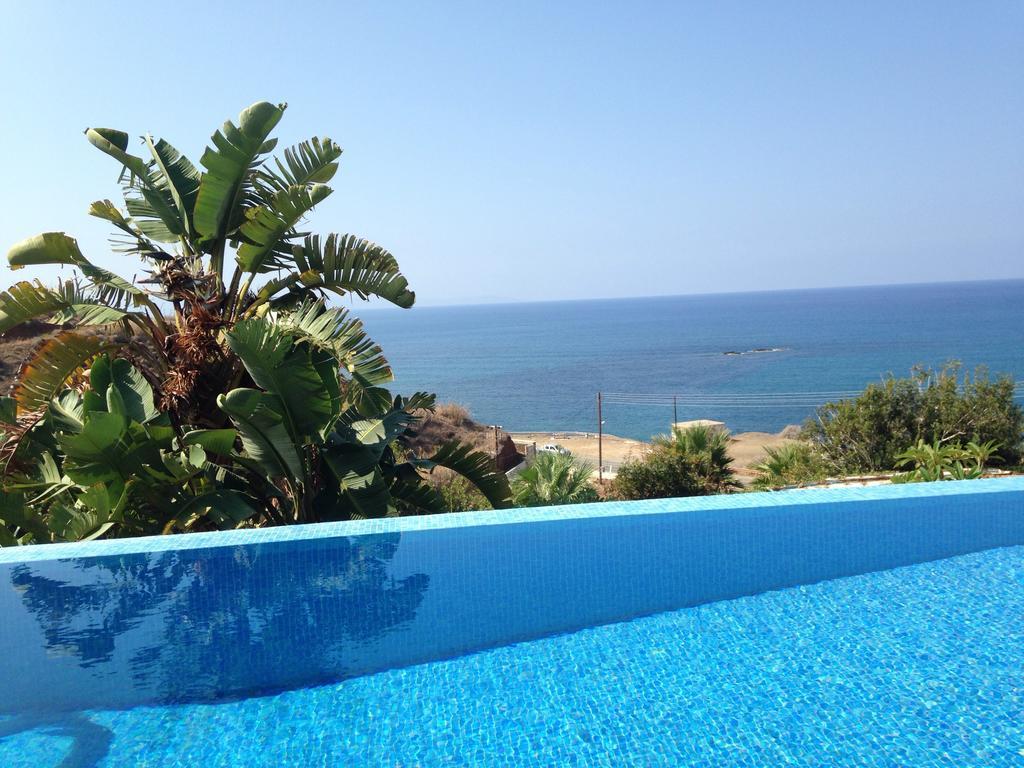 Sunset View Mermaid Villa Pomos Buitenkant foto